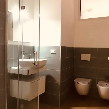 8 Apartment